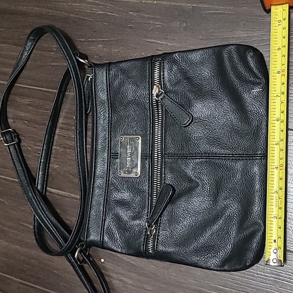 Nine West shoulder/cross body bag.  Black. - Picture 1 of 6